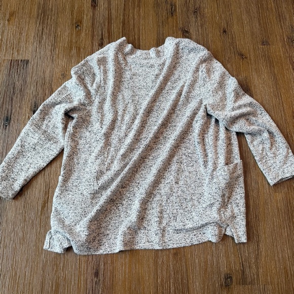 4/20$ Old Navy Todder Grey Open Cardigan with Pockets size 3T - Picture 4 of 4